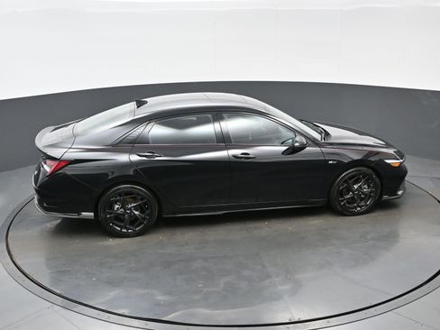 Certified 2025 Hyundai Elantra N Line image 40
