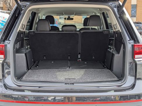 Used 2023 Volkswagen Atlas SE AWD/4WD image 6