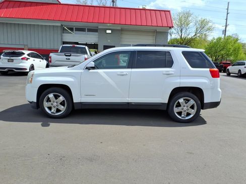 Used 2013 GMC Terrain SLT AWD/4WD image 2