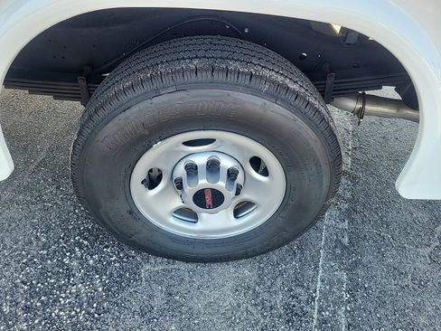 New 2025 GMC Savana 3500 w/ Power Convenience Package image 10