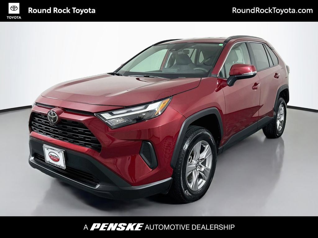 Certified 2025 Toyota RAV4 XLE FWD image 1