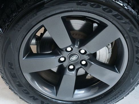 Used 2023 Land Rover Defender 110 X-Dynamic SE image 20