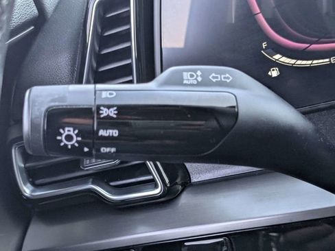 Used 2023 Kia Sportage EX image 26