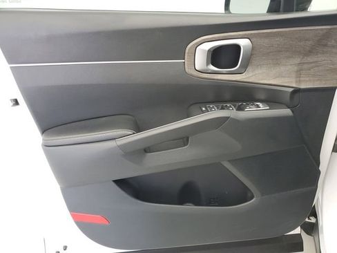 Used 2022 Kia Sorento EX w/ Panoramic Sunroof Package FWD image 20