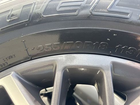 Used 2025 Jeep Wrangler Sahara image 26