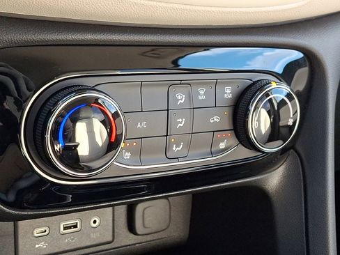 Certified 2023 Buick Encore GX Preferred w/ Cold Weather Comfort Package image 17