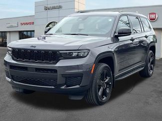 Used 2025 Jeep Grand Cherokee L Altitude AWD/4WD video 3