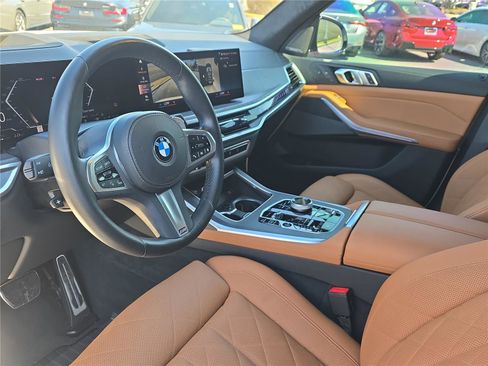 Certified 2023 BMW X7 xDrive40i w/ Executive Package image 17