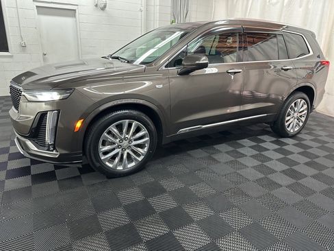 Used 2020 Cadillac XT6 Premium Luxury image 5