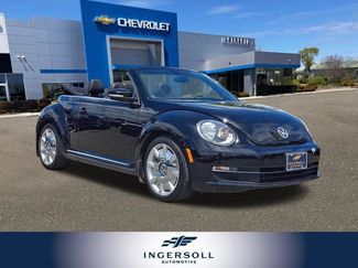 Used 2013 Volkswagen Beetle 2.5 FWD video 1