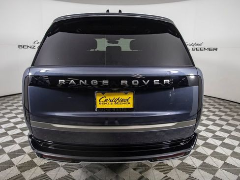 Used 2025 Land Rover Range Rover SE AWD/4WD image 7