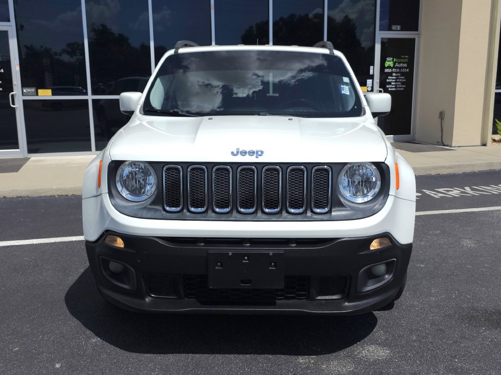 Used 2016 Jeep Renegade Latitude FWD image 2