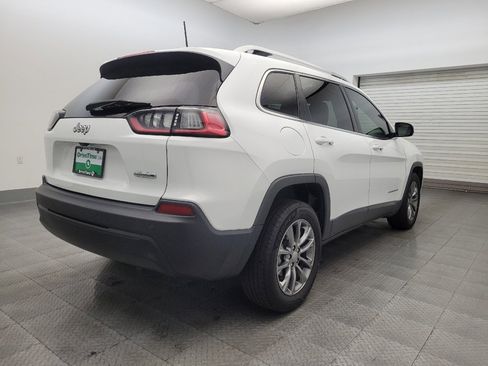 Used 2020 Jeep Cherokee Latitude Plus image 9