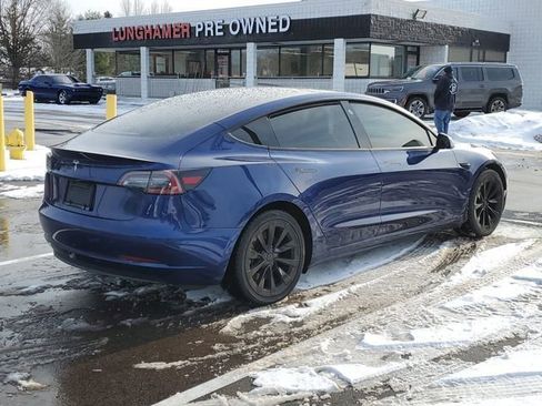 Used 2021 Tesla Model 3 Standard Range Plus image 3