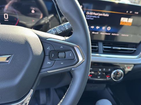 New 2026 Chevrolet Trax LT w/ Driver Confidence Package image 19