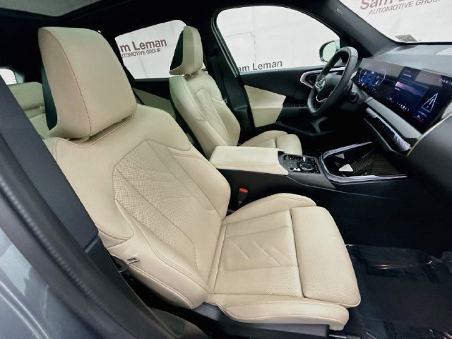 Used 2025 BMW X3 xDrive30i w/ M Sport Package AWD/4WD image 28