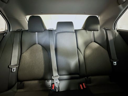 Used 2022 Toyota Camry LE FWD image 29