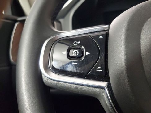 Used 2023 Volvo XC60 B5 Plus w/ Climate Package image 27