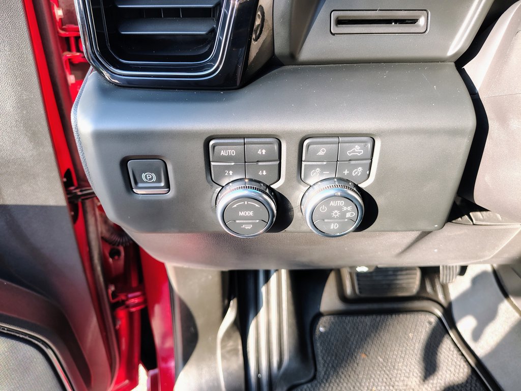 Used 2024 GMC Sierra 1500 AT4 w/ AT4 Preferred Package AWD/4WD image 27