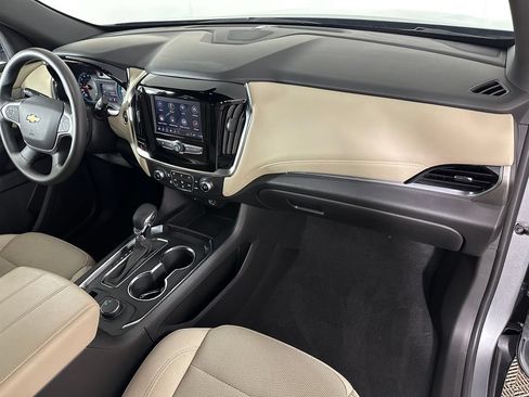 Used 2024 Chevrolet Traverse LS FWD image 33