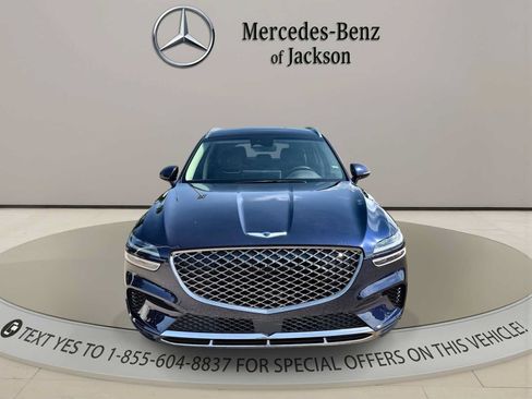 Used 2025 Genesis GV70 2.5T AWD/4WD image 8