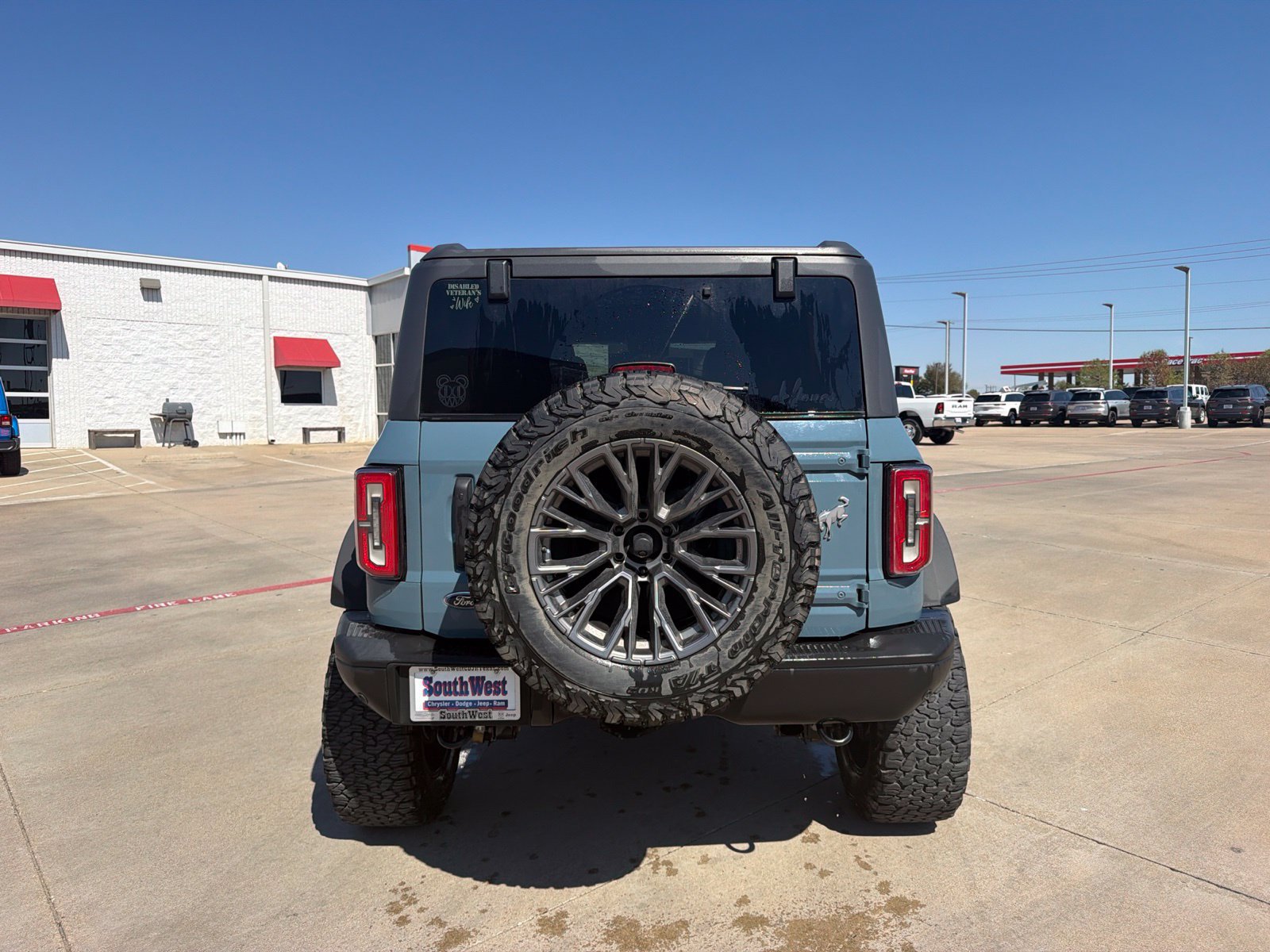 Used 2023 Ford Bronco Badlands AWD/4WD image 6