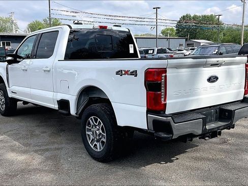 Used 2024 Ford F250 Lariat AWD/4WD image 3