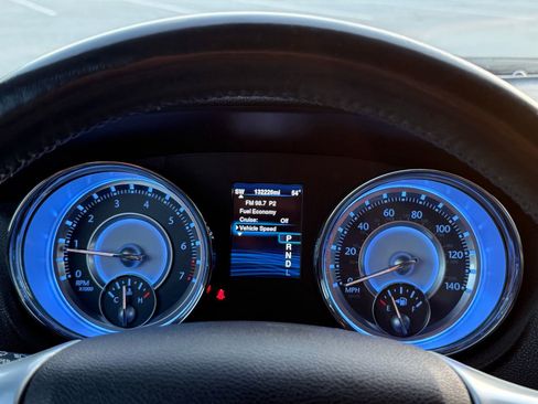 Used 2014 Chrysler 300 AWD w/ Driver Convenience Group image 31