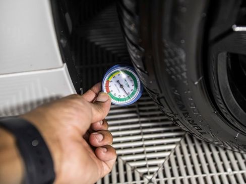 Used 2025 BMW 230i 230i w/ M Sport Package image 48