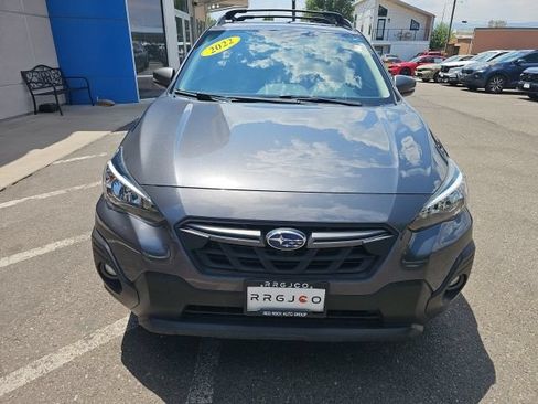 Used 2022 Subaru Crosstrek 2.5i Sport w/ Moonroof Package AWD/4WD image 3