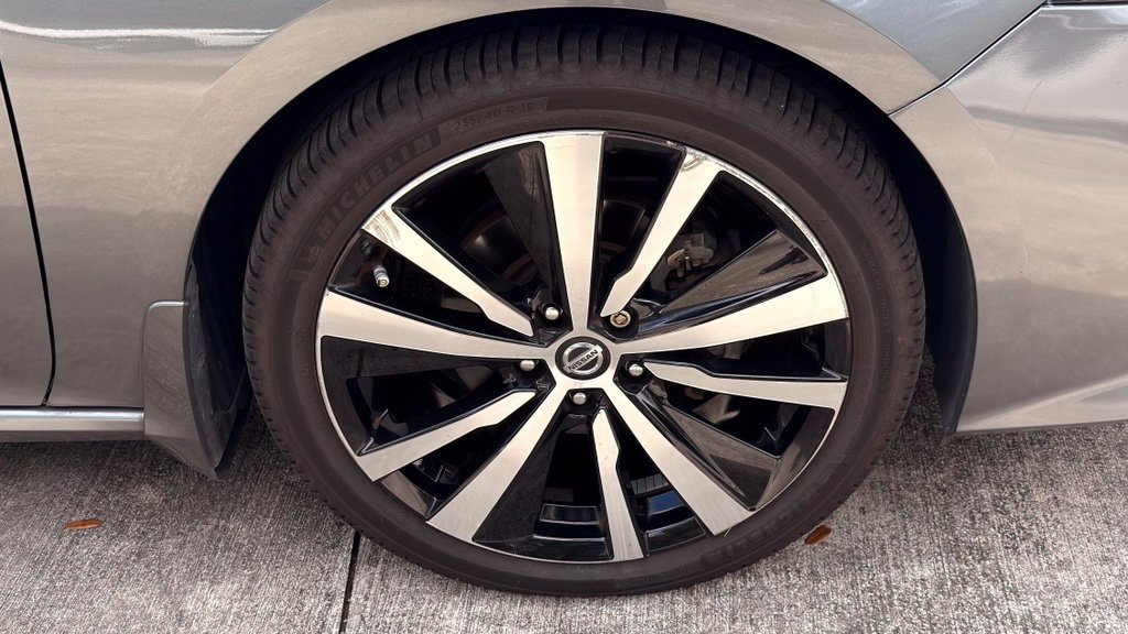 Used 2021 Nissan Altima 2.5 SR w/ SR Premium Package FWD image 12
