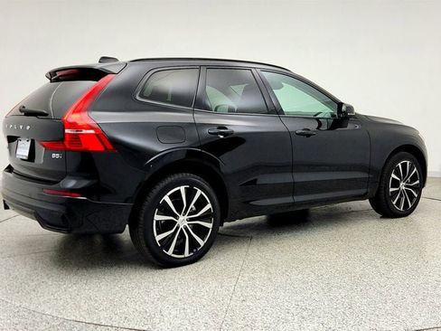 Used 2023 Volvo XC60 B5 Plus w/ Climate Package AWD/4WD image 5