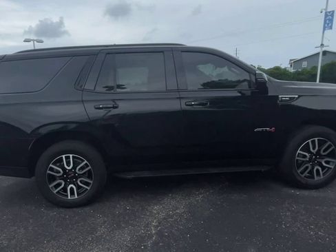 Used 2024 GMC Yukon AT4 AWD/4WD image 9