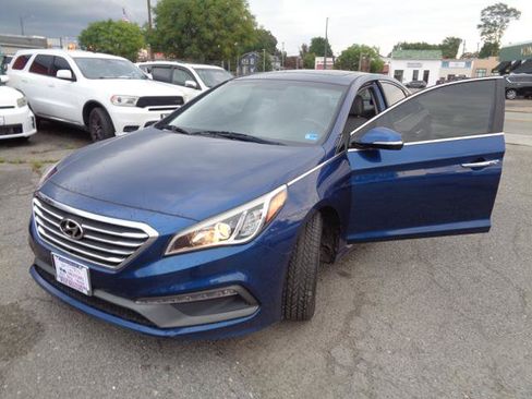 Used 2017 Hyundai Sonata Limited w/ Cargo Package FWD image 33