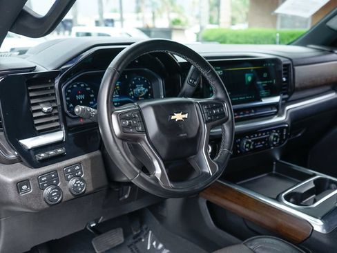 Used 2024 Chevrolet Silverado 2500 High Country w/ High Country Premium Package AWD/4WD image 21