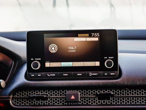 Used 2024 Honda HR-V Sport image 17