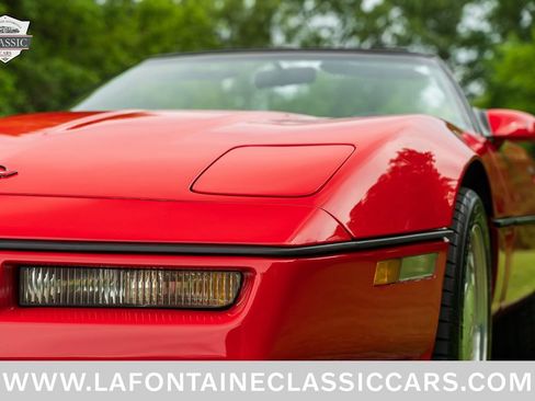 Used 1988 Chevrolet Corvette Convertible RWD image 25