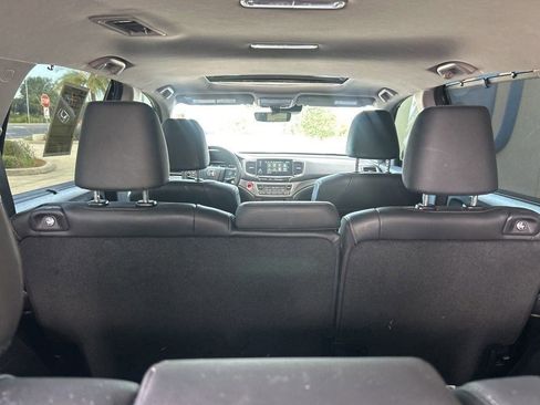 Used 2022 Honda Pilot Special Edition image 9