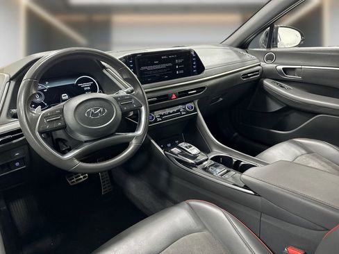 Used 2023 Hyundai Sonata SEL Plus w/ Preferred Accessory Package image 12