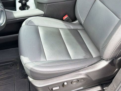 Used 2024 Chevrolet Tahoe Z71 w/ Luxury Package image 19