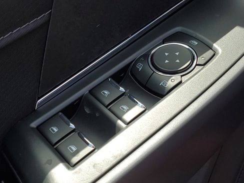 Used 2025 Ford F150 XLT w/ Equipment Group 302A MID image 28