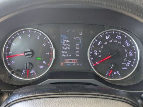 Used 2022 Toyota RAV4 LE FWD image 14
