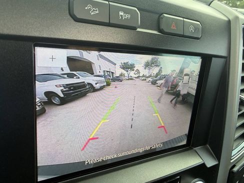 Used 2019 Ford F150 Lariat w/ Equipment Group 502A Luxury AWD/4WD image 26