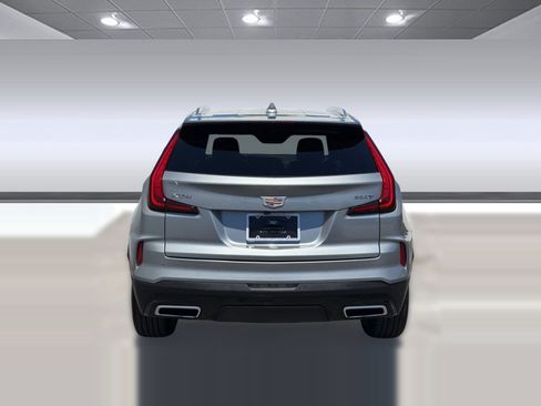Certified 2025 Cadillac XT4 Premium Luxury FWD image 9