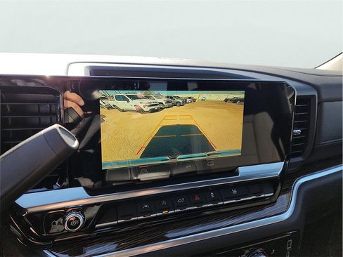 New 2026 GMC Sierra 1500 SLE image 23