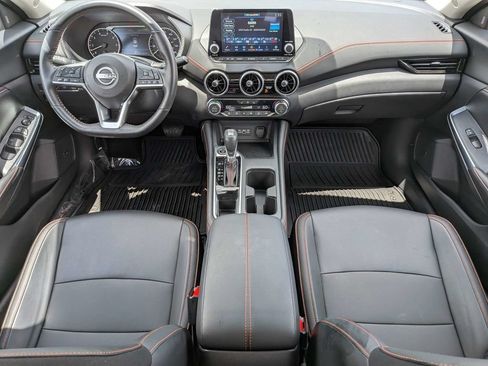 Used 2025 Nissan Sentra SR w/ SR Premium Package FWD image 16