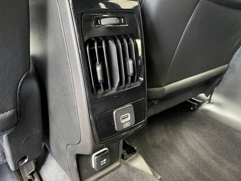 Used 2025 Jeep Compass Trailhawk image 24