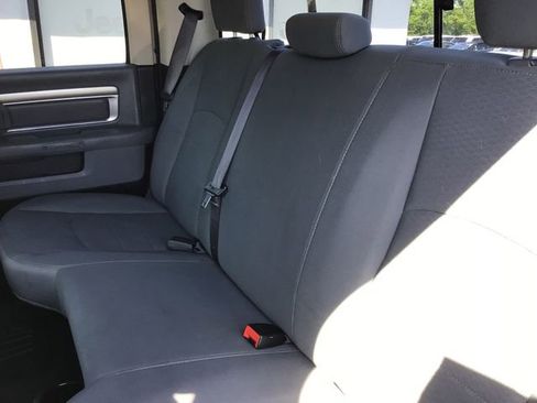 Used 2020 RAM 1500 Classic SLT RWD image 43