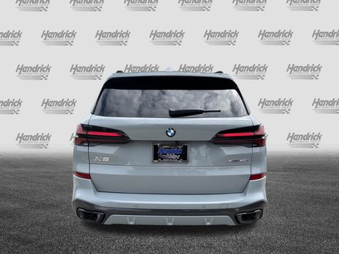 Used 2026 BMW X5 sDrive40i w/ Executive Package image 8
