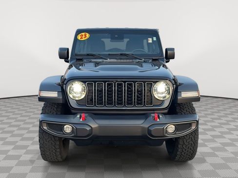 Used 2024 Jeep Wrangler Unlimited Rubicon w/ Convenience Group image 2